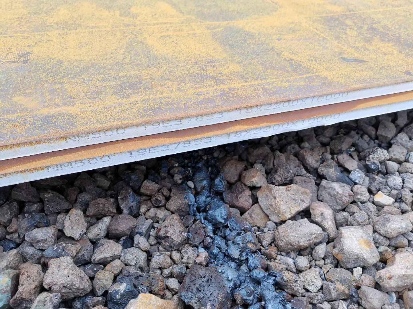 上海nm500耐磨板現(xiàn)貨：影響出廠價格政策的因素不少